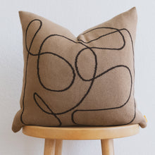 Load image into Gallery viewer, Abstract Loop Throw Pillow Cover